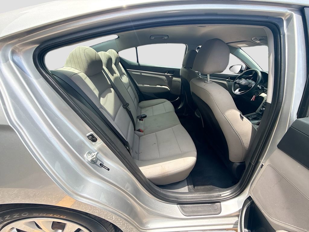 Used 2020 Hyundai Elantra SE w/ Convenience Package (C2) FWD image 26