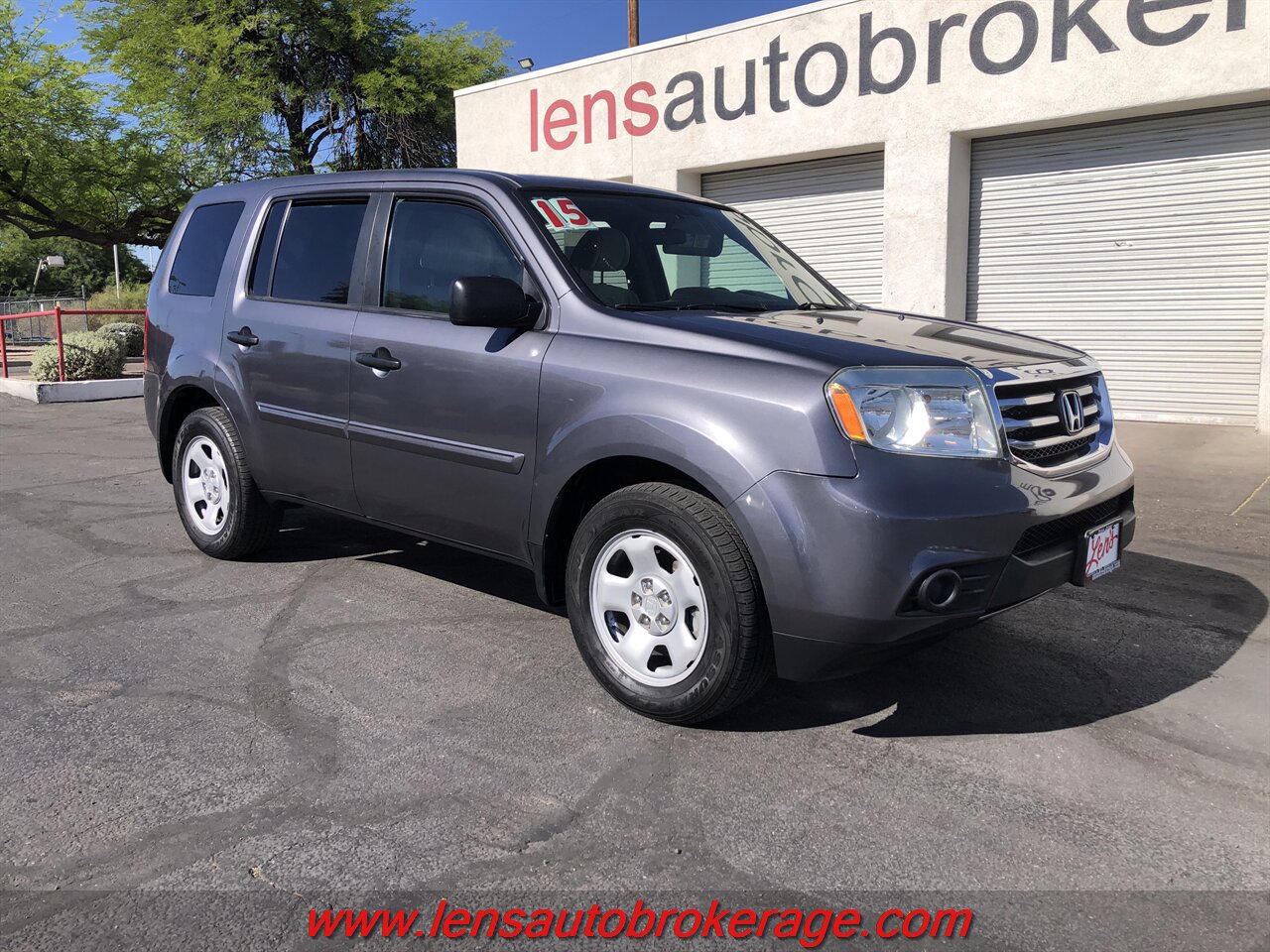 Used 2015 Honda Pilot LX image 2