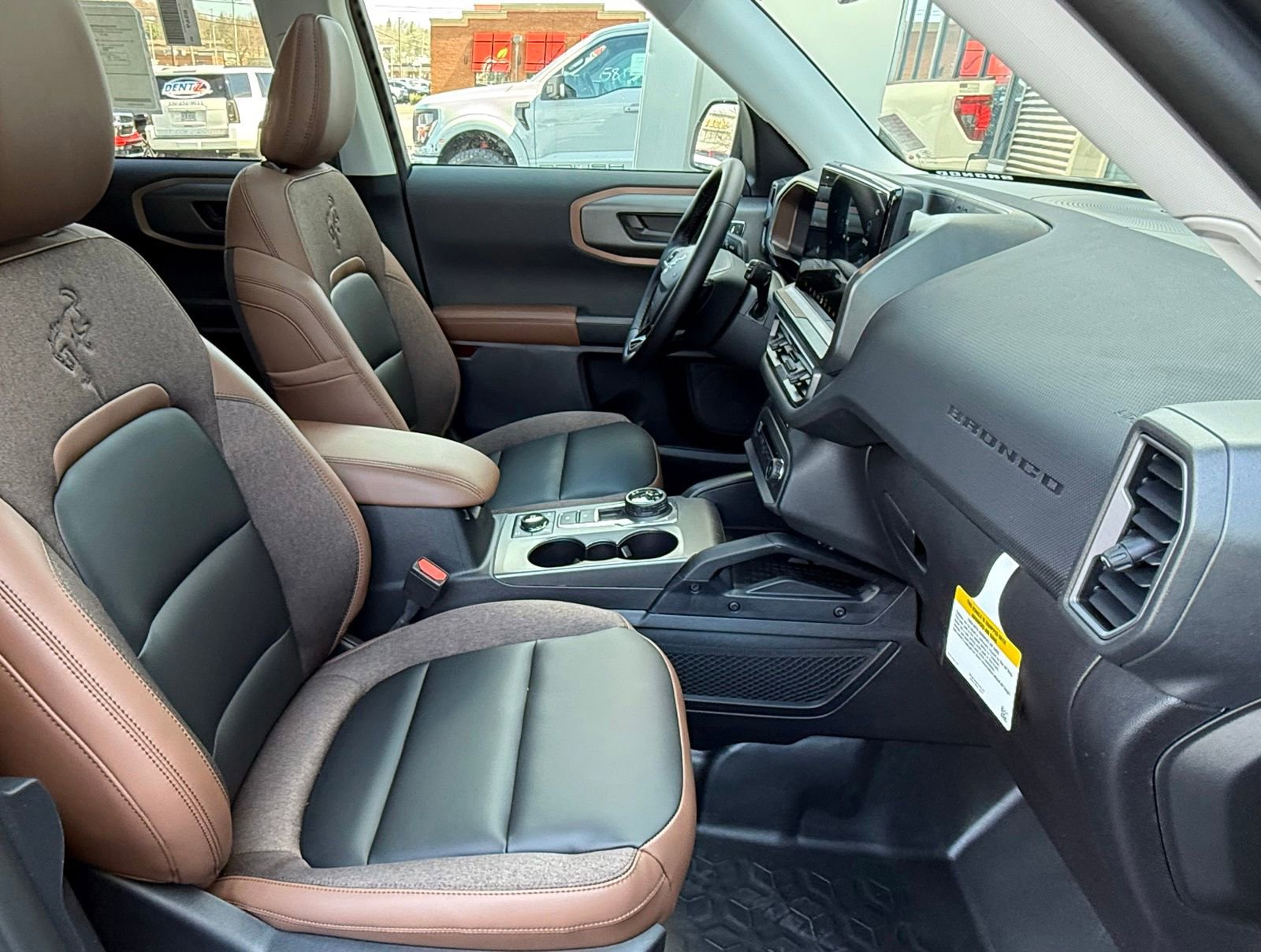 New 2025 Ford Bronco Sport Outer Banks w/ Sasquatch Outer Banks Package image 21