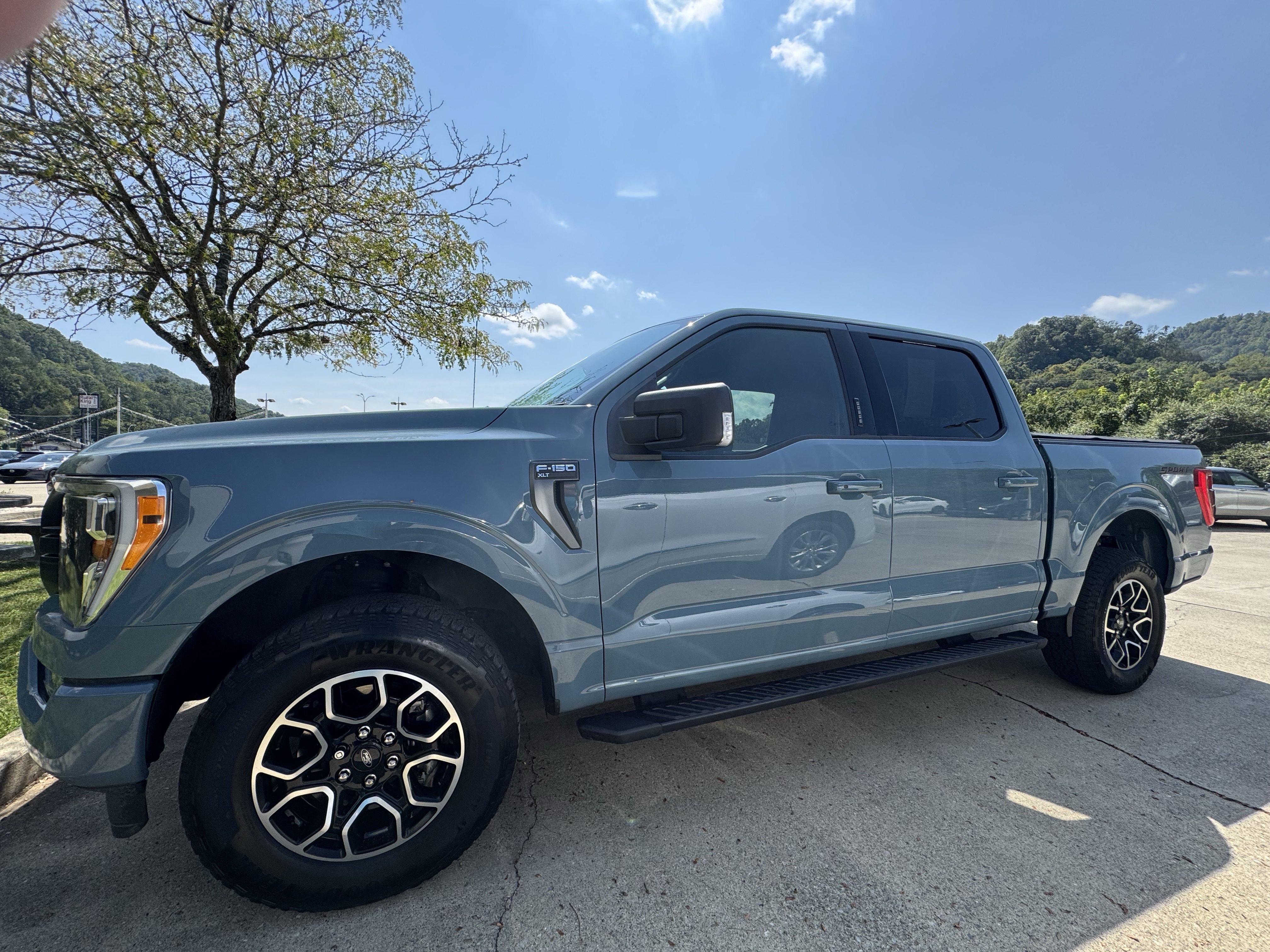 Used 2023 Ford F150 XLT w/ Equipment Group 302A High AWD/4WD image 4