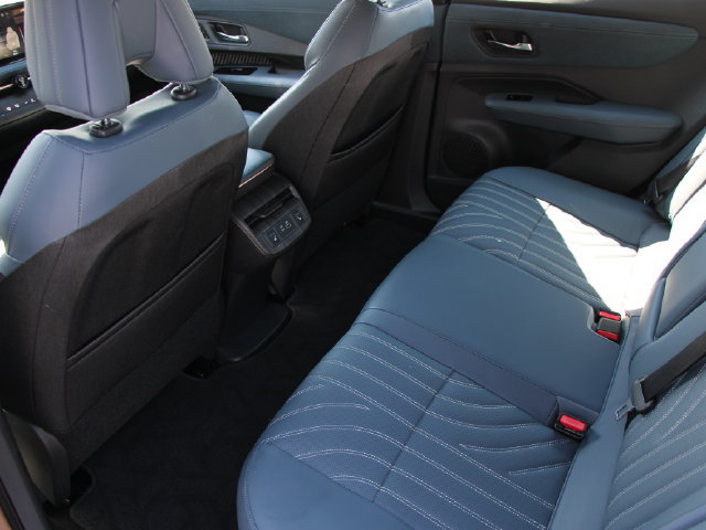 Certified 2024 Nissan Ariya AWD image 27