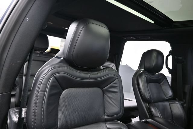 Used 2020 Lincoln Navigator Reserve w/ Luxury Package AWD/4WD image 30