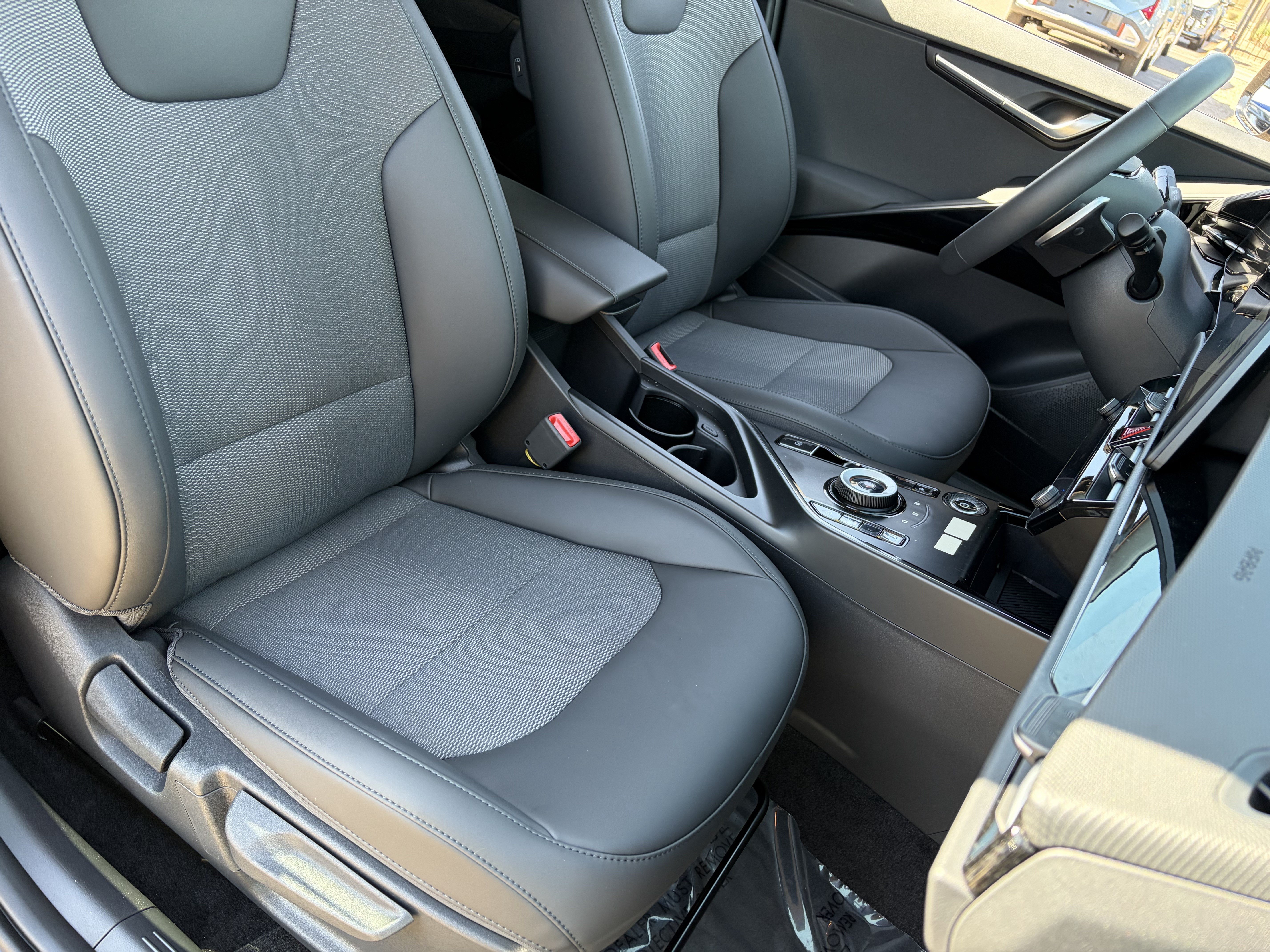 New 2026 Kia Niro Wind w/ Wind Preserve Package FWD image 8