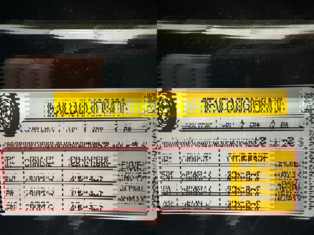 Used 2025 Cadillac Escalade V image 13