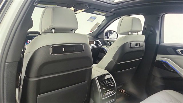 Used 2025 BMW X6 xDrive40i image 32