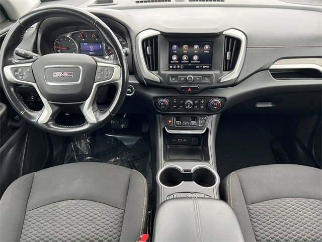 Used 2021 GMC Terrain SLE w/ Driver Convenience Package image 3