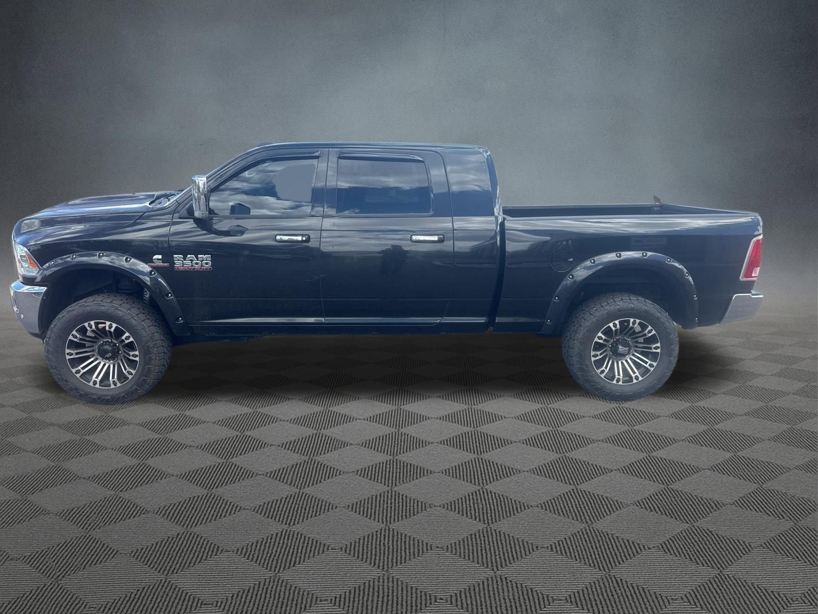 Used 2016 RAM 3500 Laramie image 6