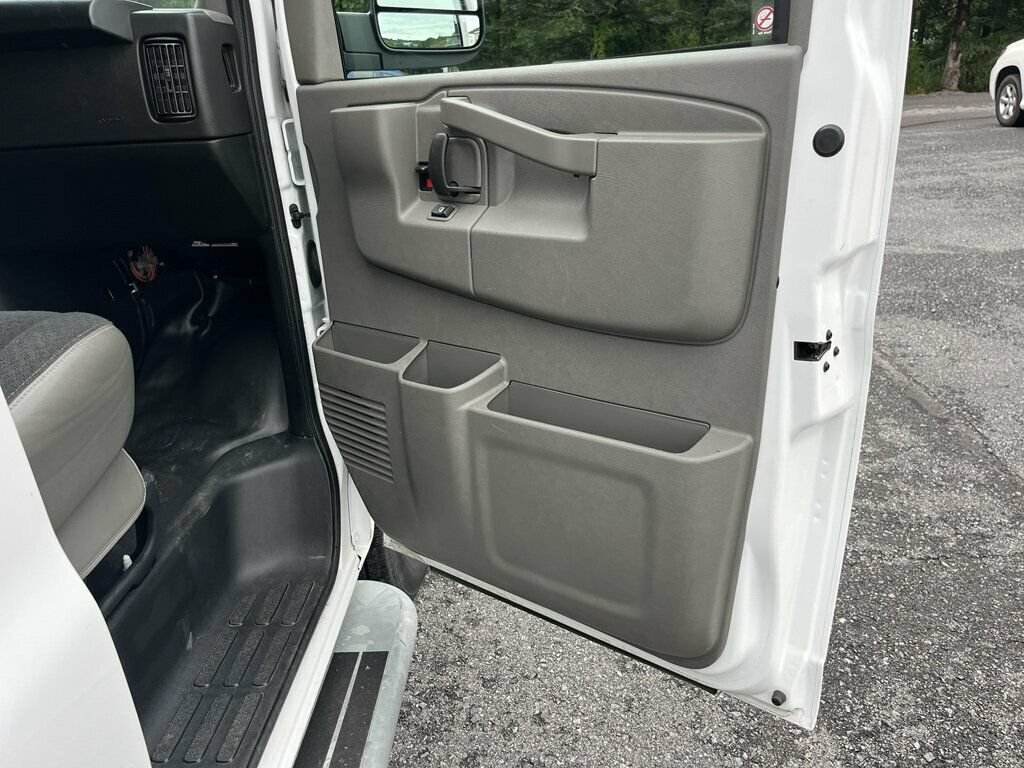 Used 2025 Chevrolet Express 2500 w/ Driver Convenience Package RWD image 12