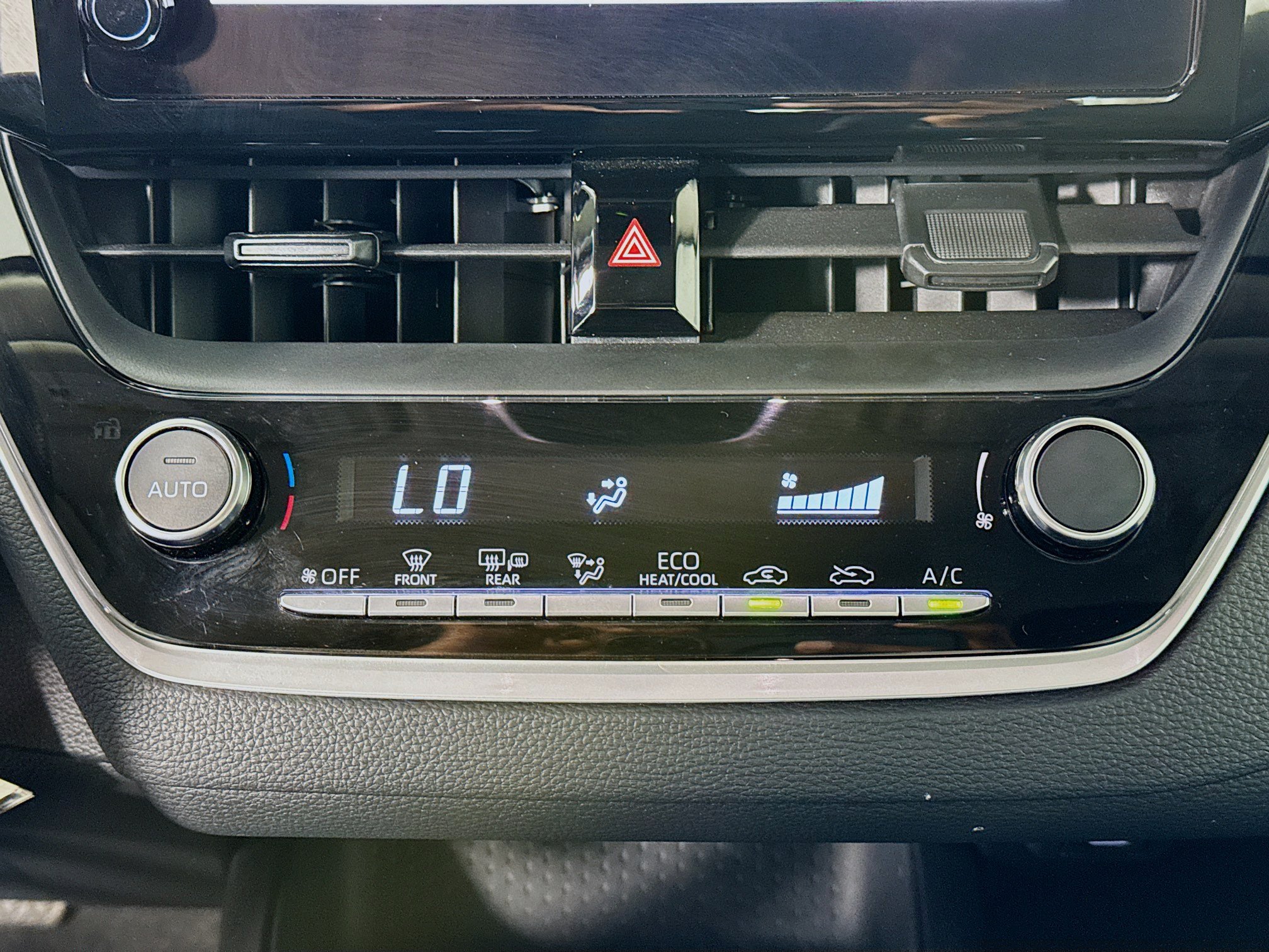 Certified 2026 Toyota Corolla LE FWD image 15