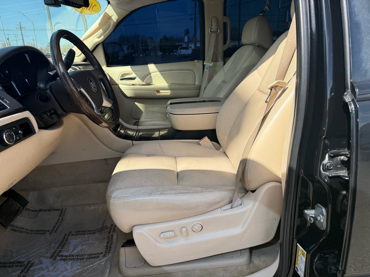 Used 2007 Cadillac Escalade AWD w/ Information Package image 11