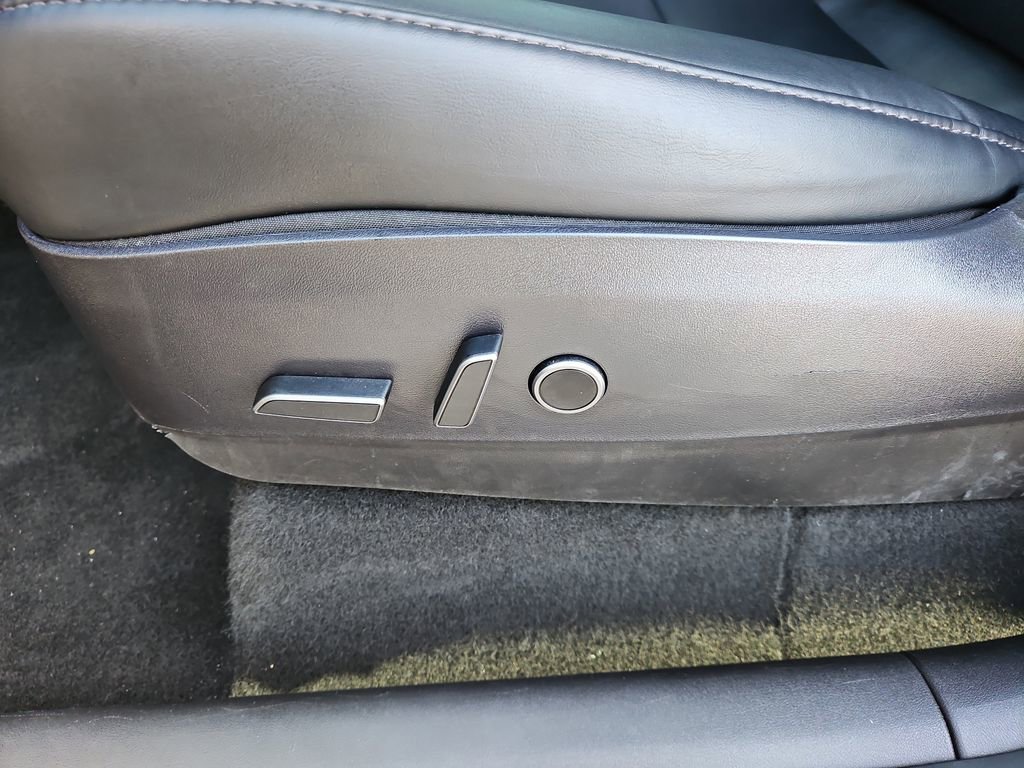 Used 2021 Tesla Model Y Long Range image 14