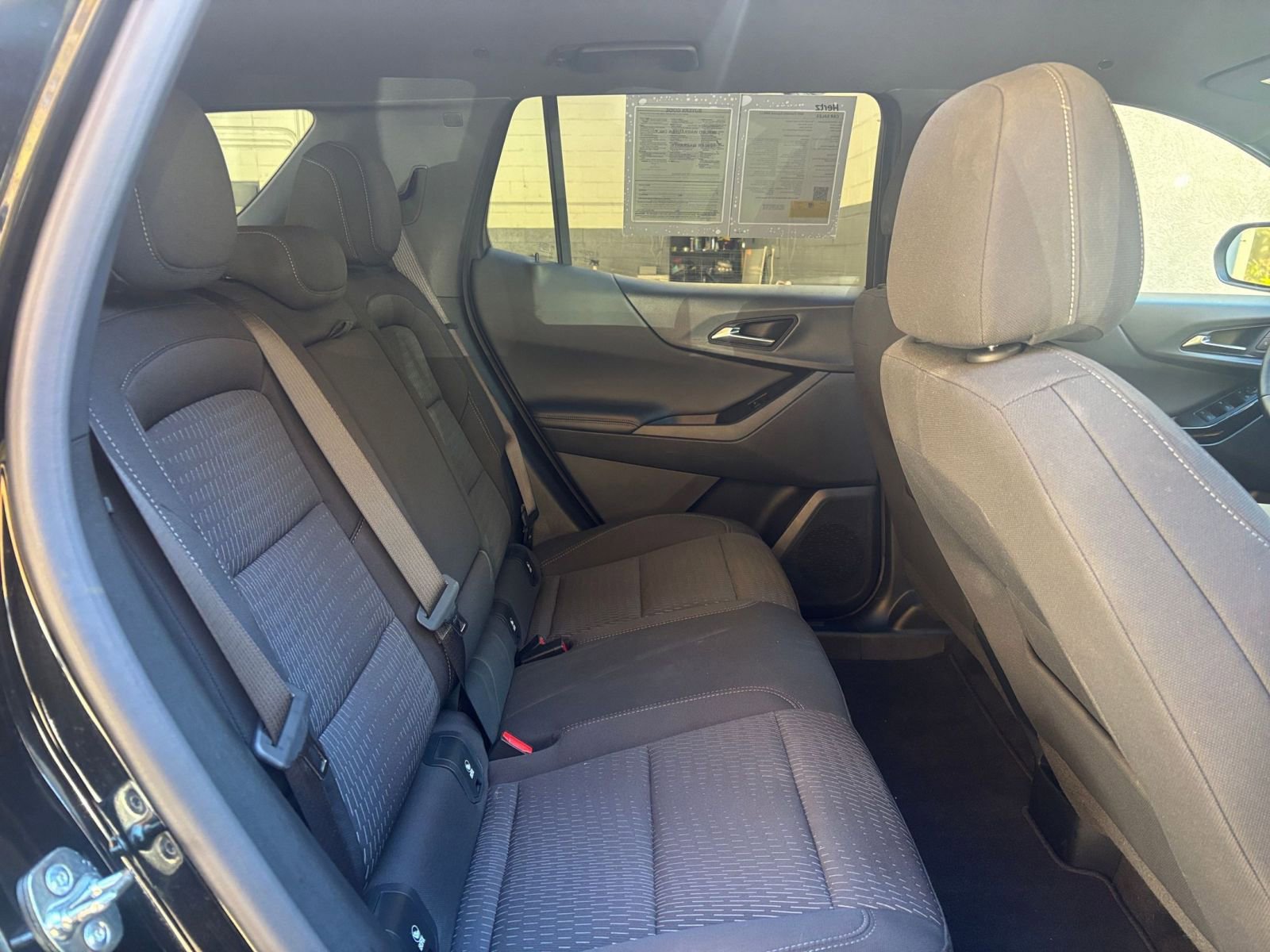 Used 2025 Chevrolet Equinox LT image 38