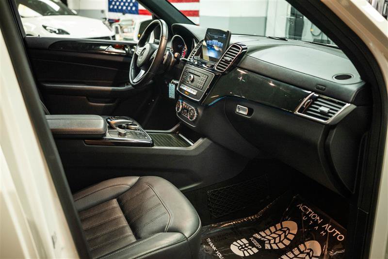 Used 2019 Mercedes-Benz GLS 450 4MATIC w/ Premium 1 Package image 15