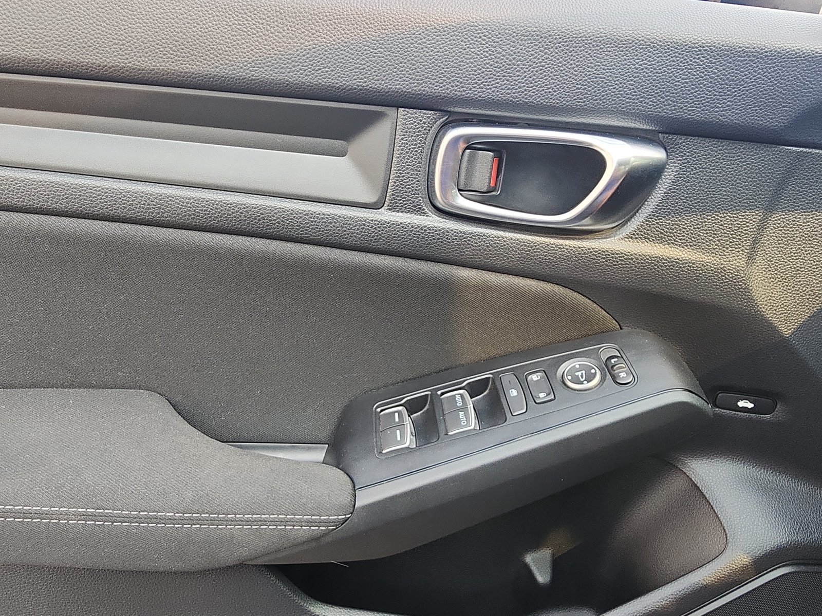 Used 2022 Honda Civic Sport image 15