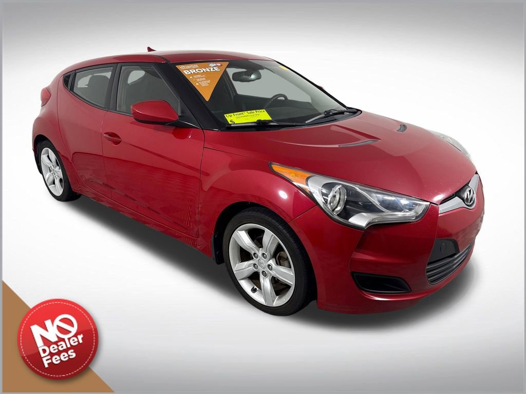 Used 2013 Hyundai Veloster FWD image 1
