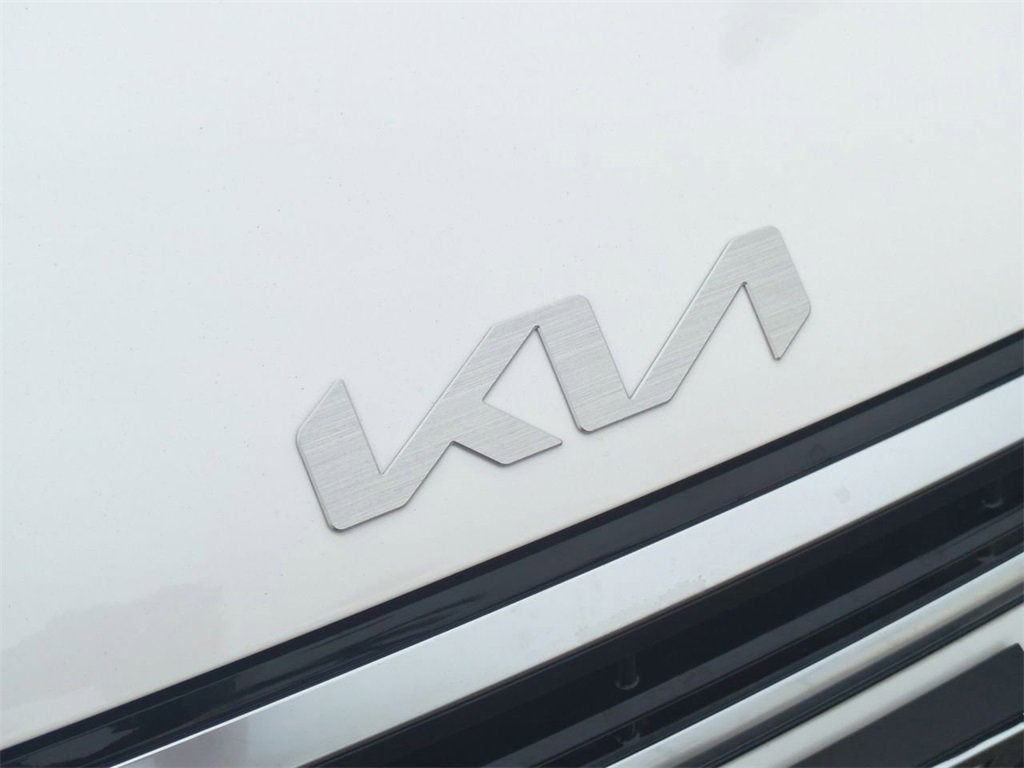 New 2025 Kia K4 EX image 28