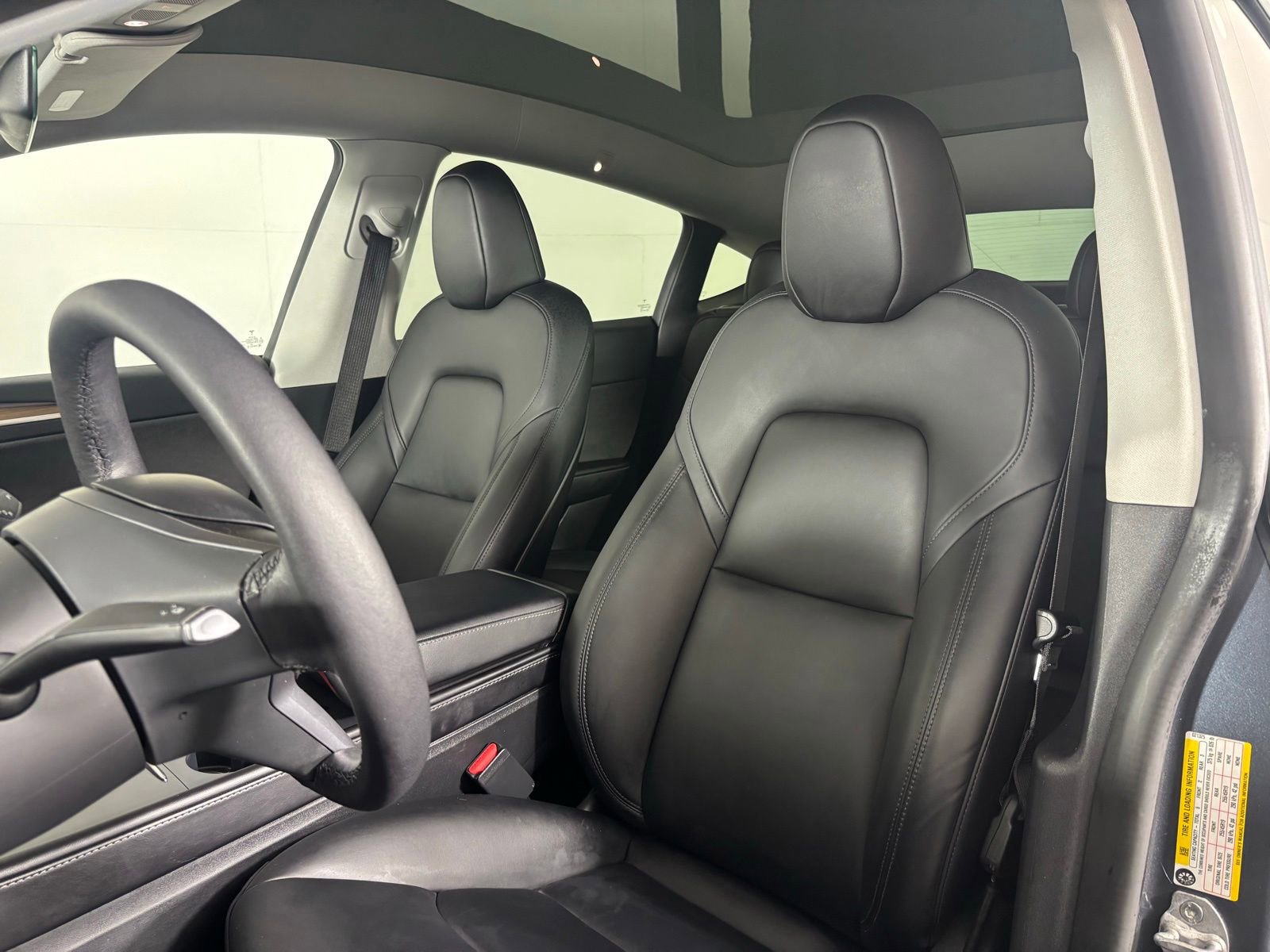 Used 2022 Tesla Model Y Long Range AWD/4WD image 11