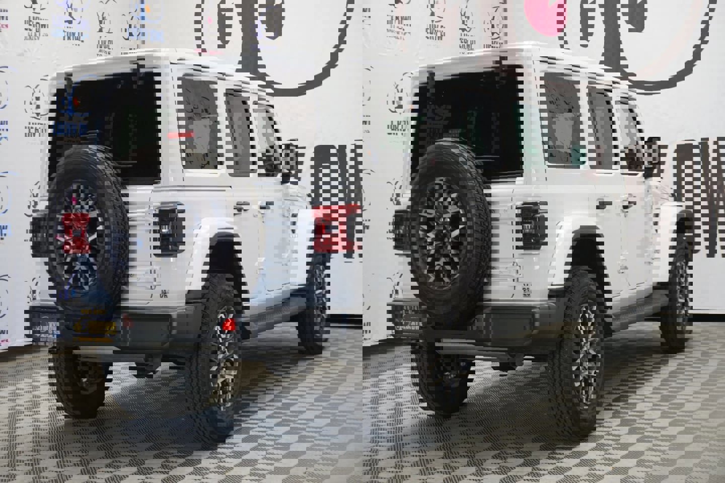 Used 2024 Jeep Wrangler Sahara w/ Safety Group image 5