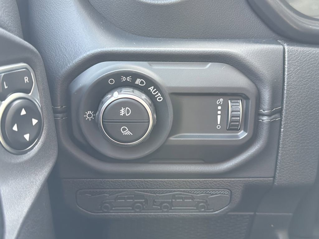 New 2026 Jeep Gladiator Sahara image 22