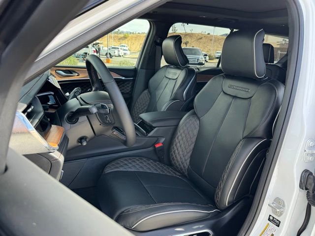 New 2026 Jeep Grand Cherokee L Summit w/ Obsidian Package AWD/4WD image 26