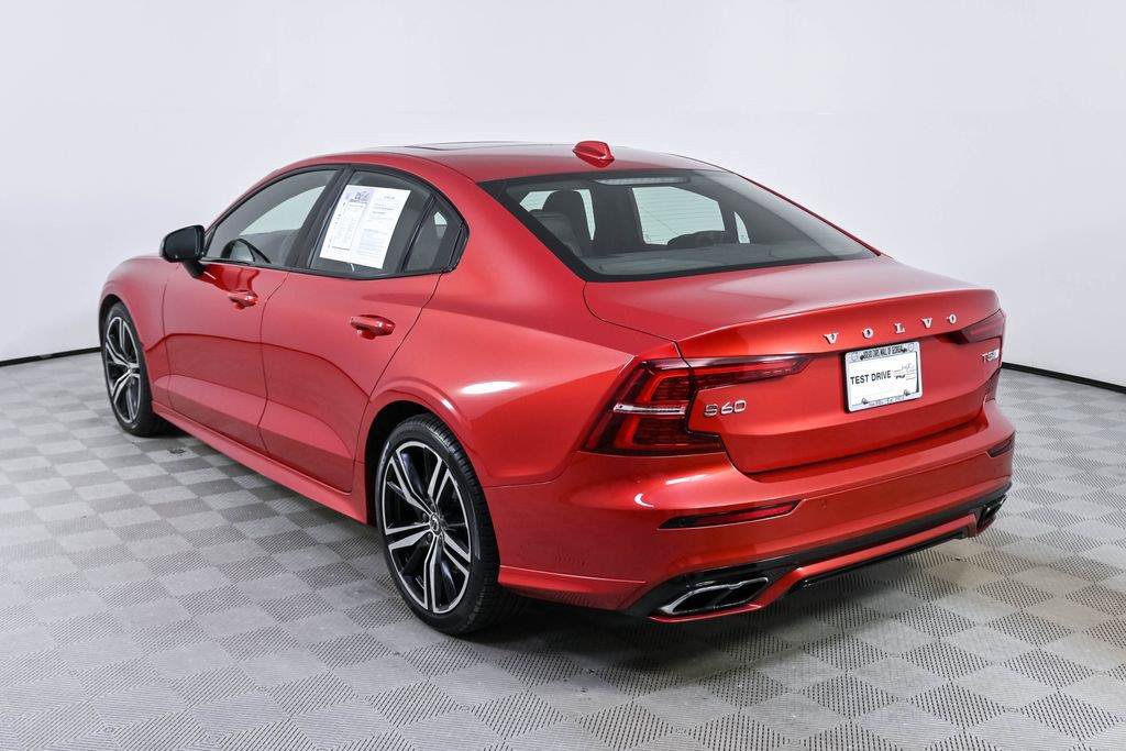 Used 2020 Volvo S60 T5 R-Design FWD image 4