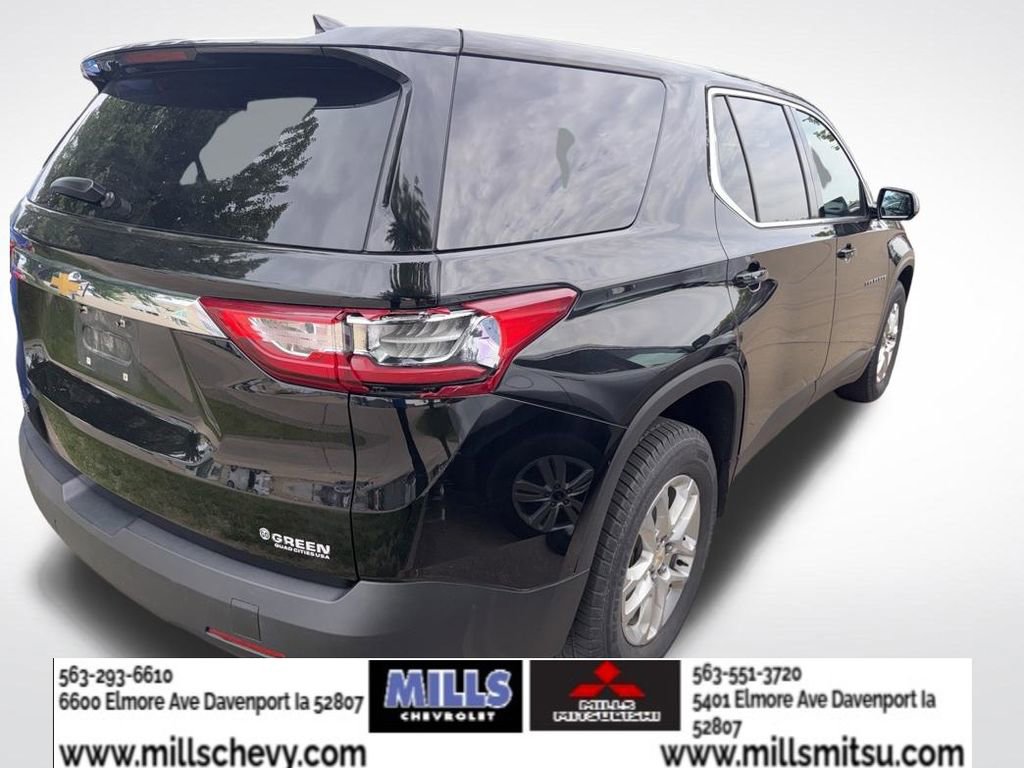 Used 2018 Chevrolet Traverse LS FWD image 3