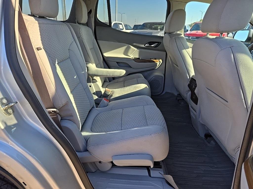Used 2019 GMC Acadia SLE w/ LPO, Floor Liner Package image 14