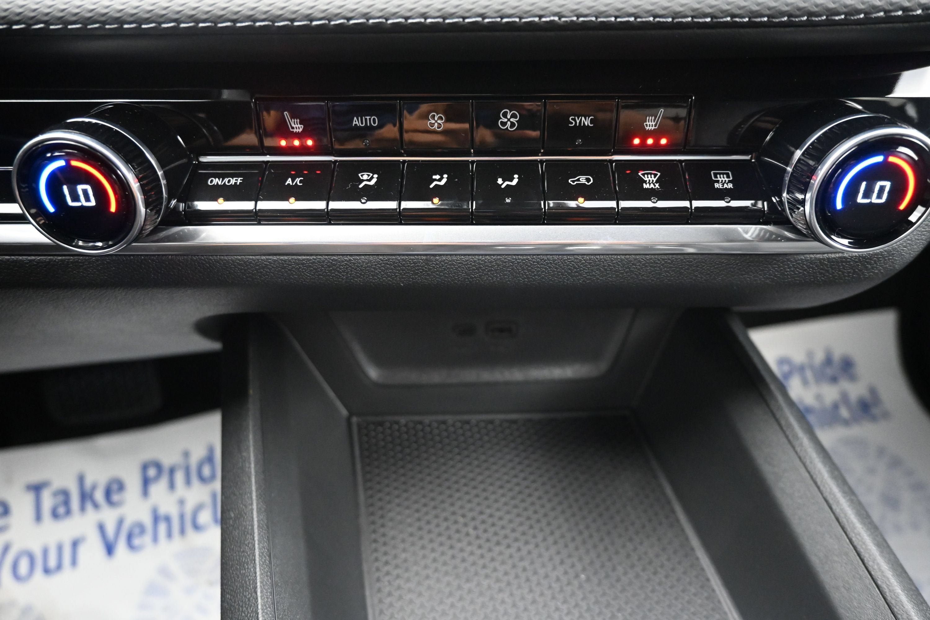 New 2027 Chevrolet Equinox LT w/ Convenience Package II FWD image 17