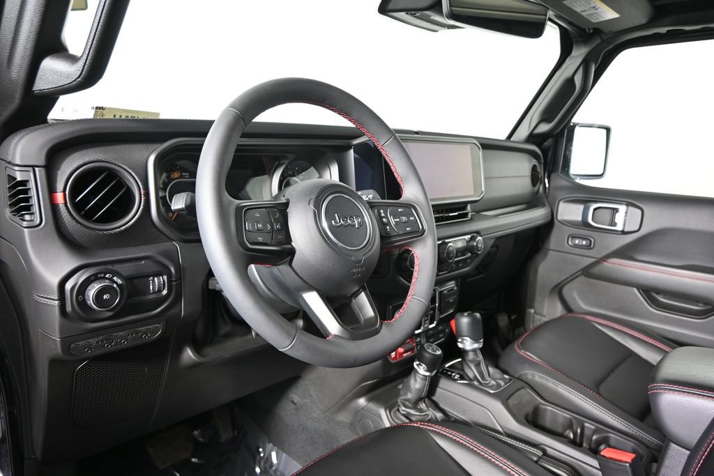 Used 2024 Jeep Wrangler Unlimited Rubicon AWD/4WD image 24