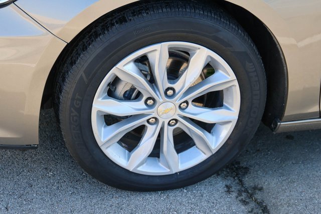 Used 2025 Chevrolet Malibu LT image 7