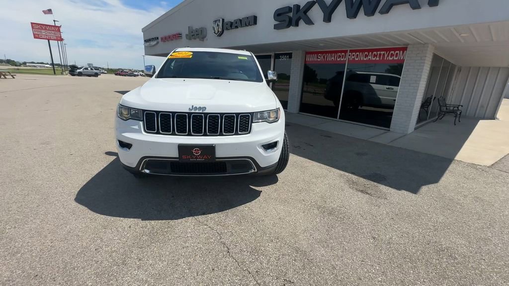 Used 2021 Jeep Grand Cherokee Limited image 3