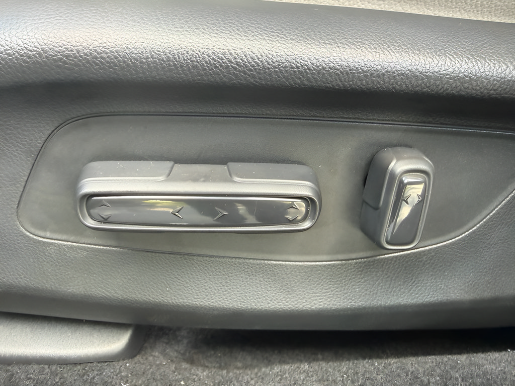New 2027 Honda HR-V EX-L image 10