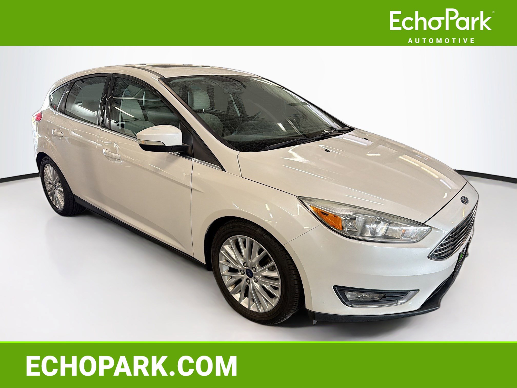 Used 2016 Ford Focus Titanium FWD image 1