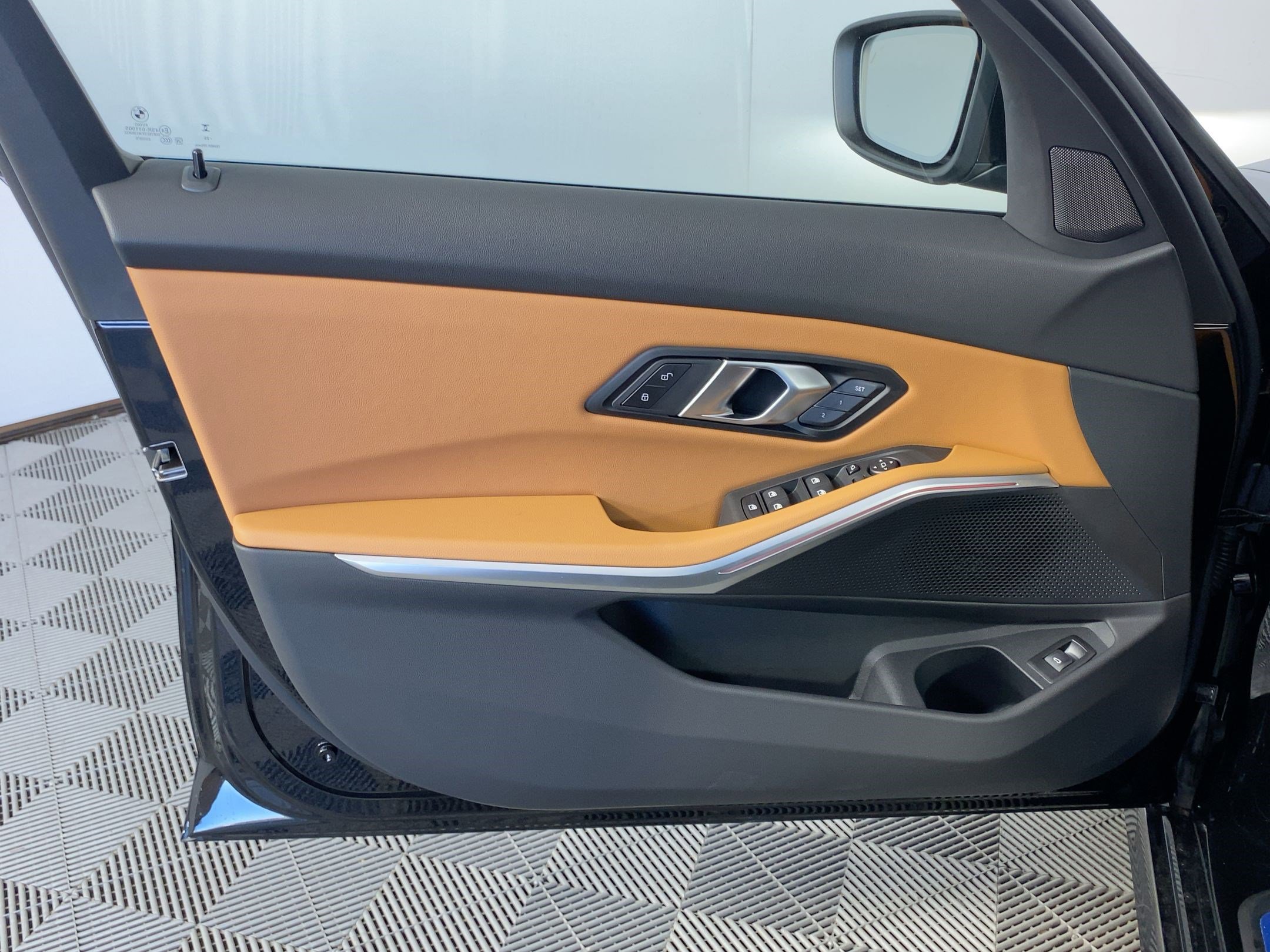 Used 2026 BMW 330i Sedan w/ Convenience Package image 10