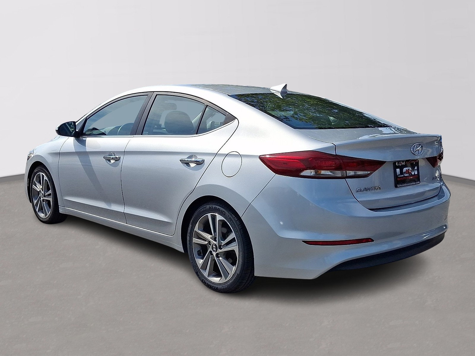 Used 2017 Hyundai Elantra Limited FWD image 7