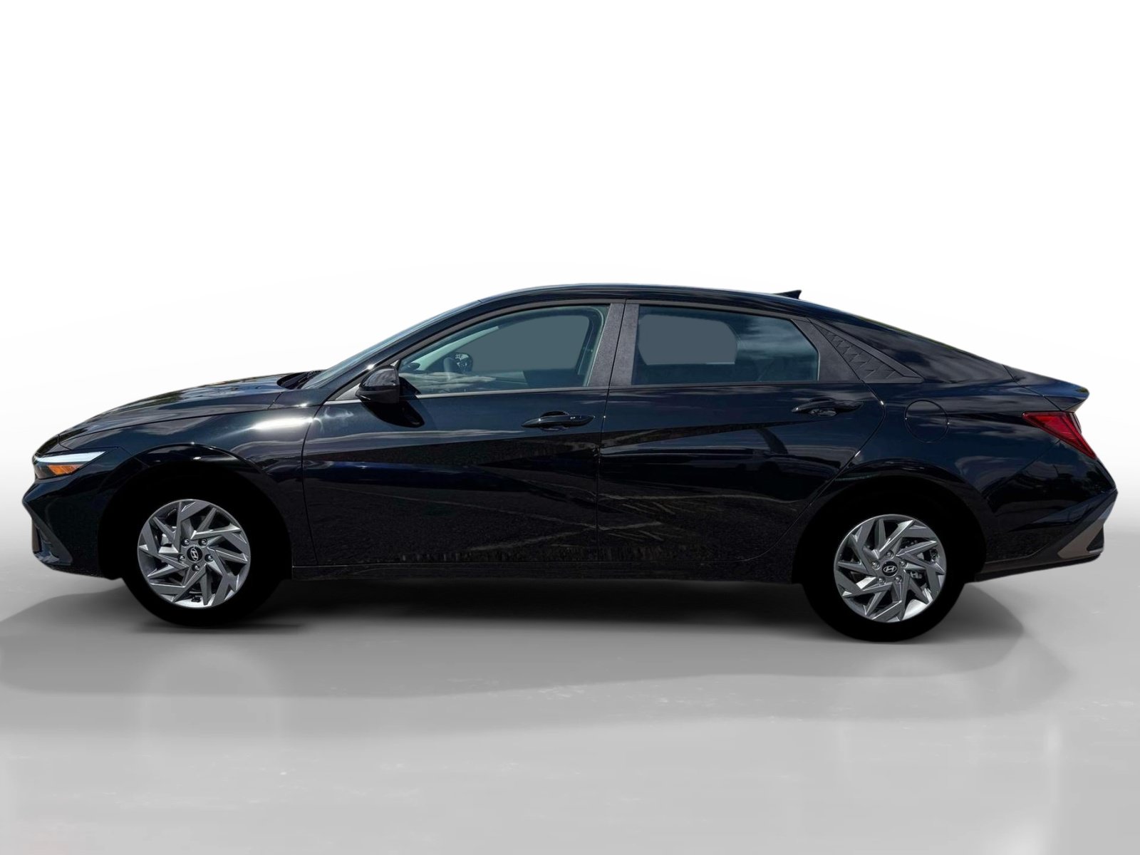 New 2026 Hyundai Elantra Hybrid FWD image 3