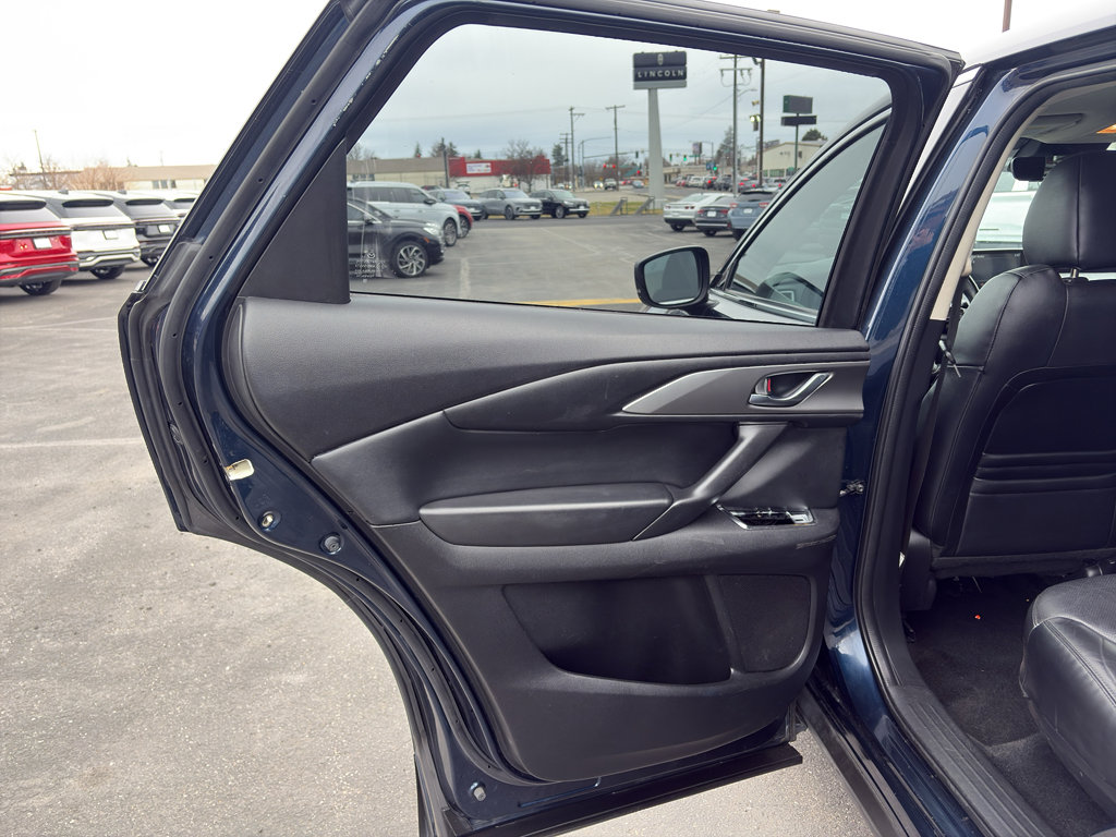 Used 2019 MAZDA CX-9 Touring image 13