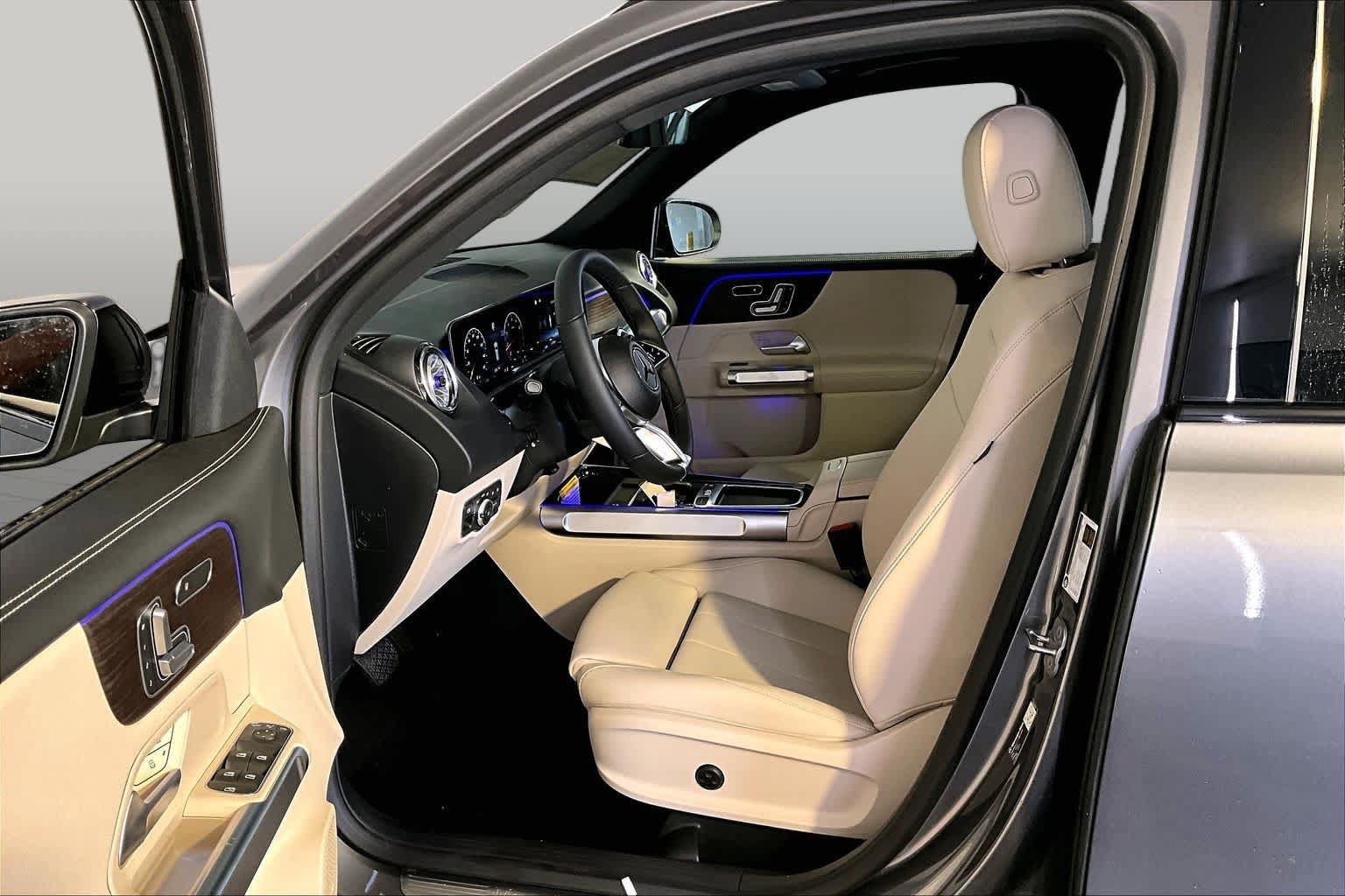 New 2026 Mercedes-Benz GLB 250 4MATIC image 13