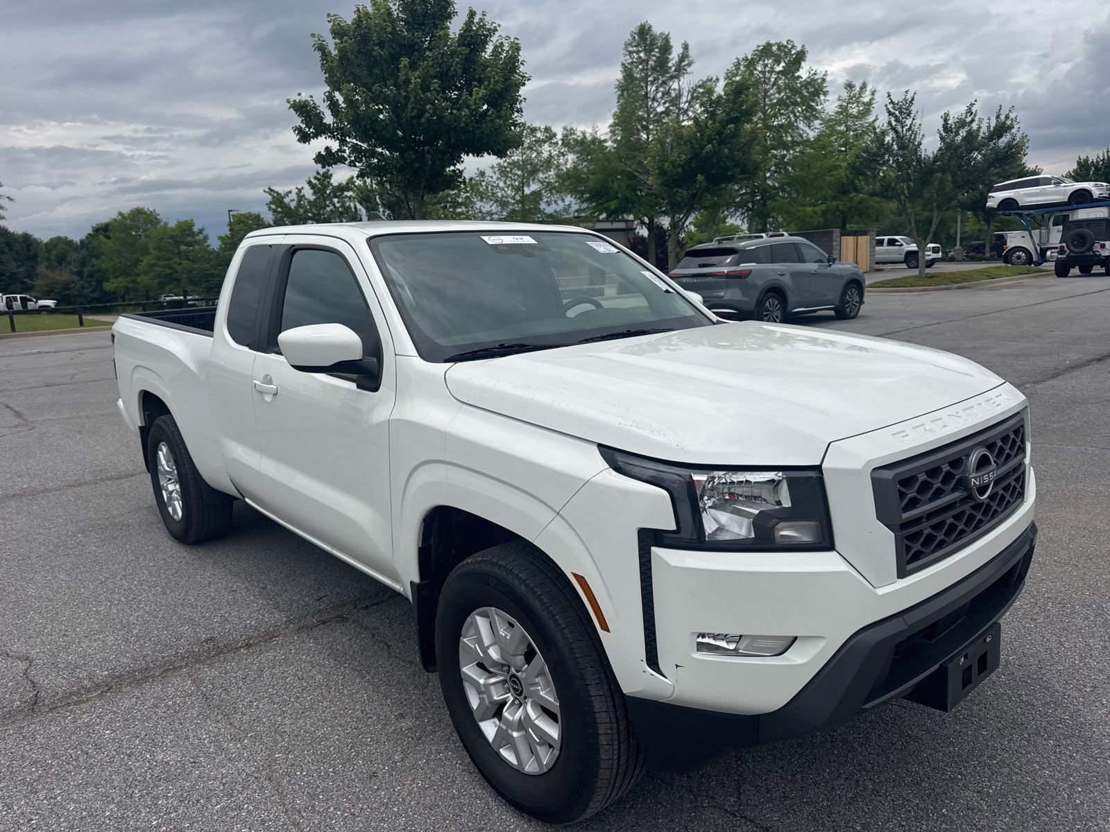 Used 2024 Nissan Frontier SV w/ SV Convenience Package AWD/4WD image 4