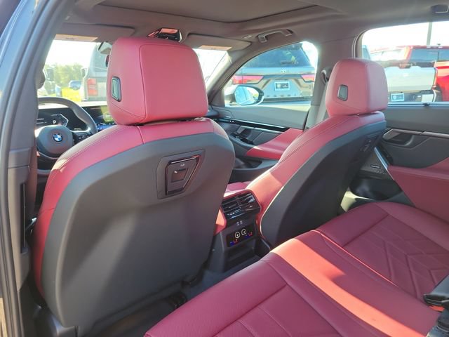 Used 2026 BMW 530i RWD image 10