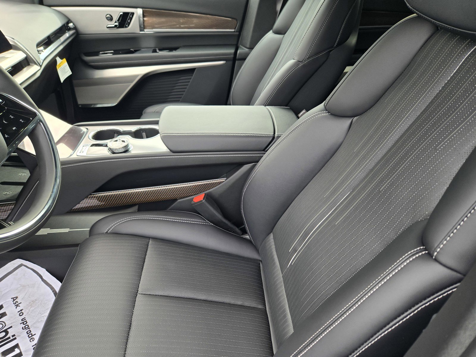 New 2026 Cadillac Vistiq Sport image 8