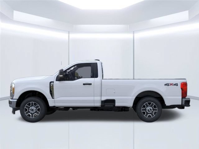 Used 2025 Ford F350 XLT AWD/4WD image 3