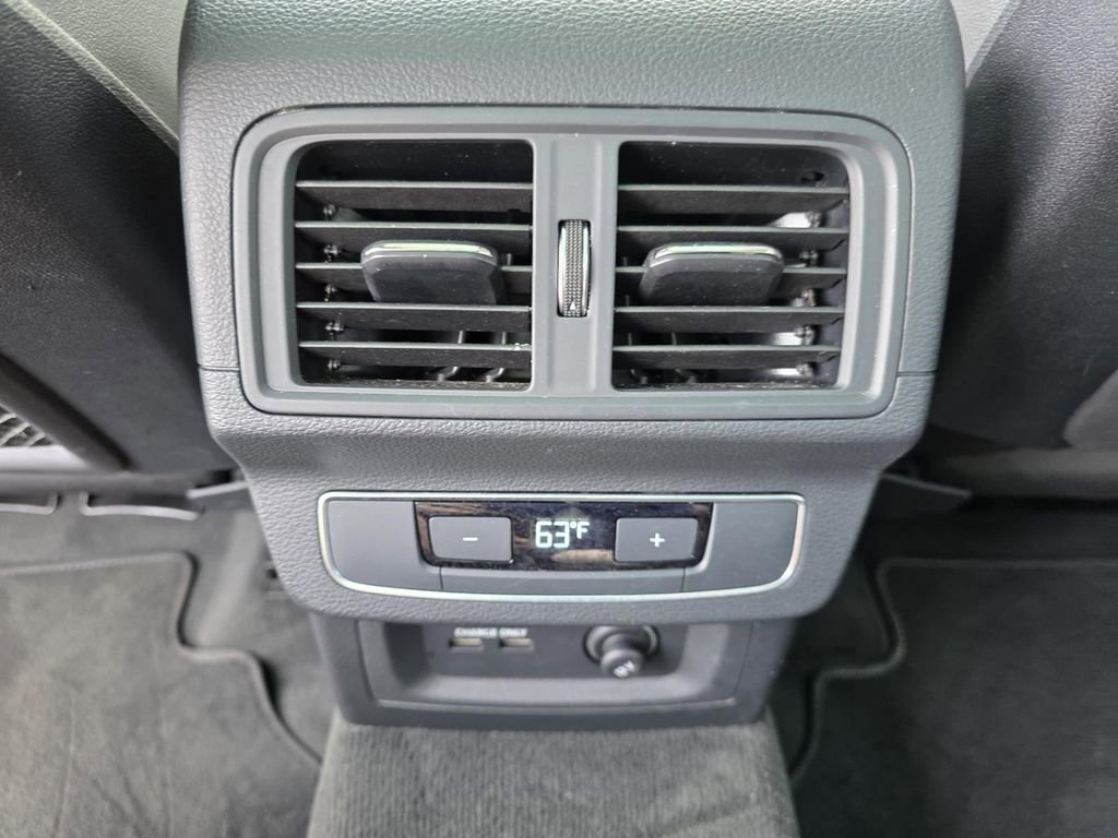 Used 2025 Audi Q5 2.0T Premium image 29