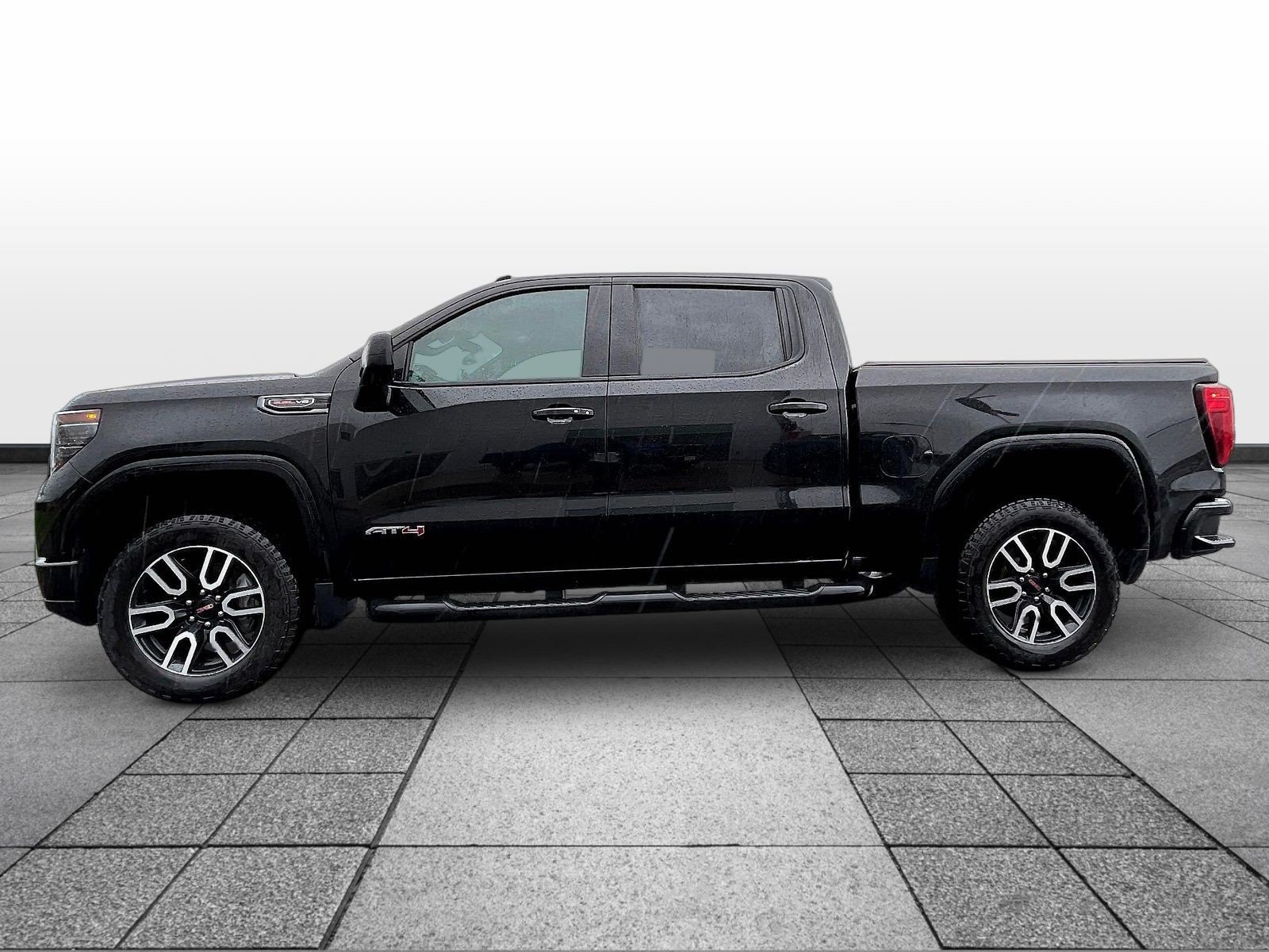 Used 2023 GMC Sierra 1500 AT4 w/ Technology Package AWD/4WD image 8
