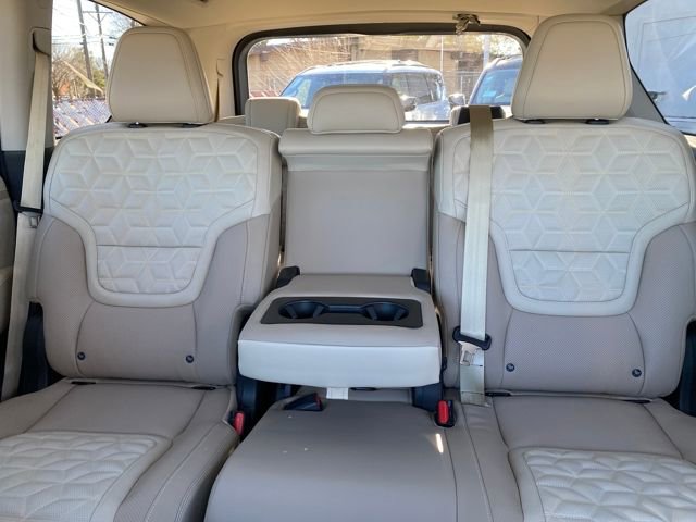 New 2026 Nissan Armada Platinum image 11