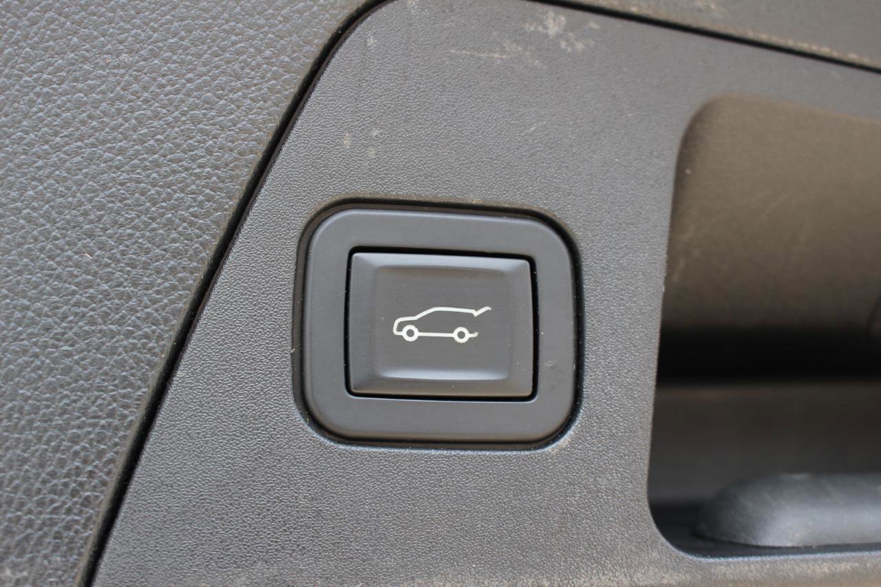Used 2018 Buick Envision Premium w/ Driver Confidence Package AWD/4WD image 47