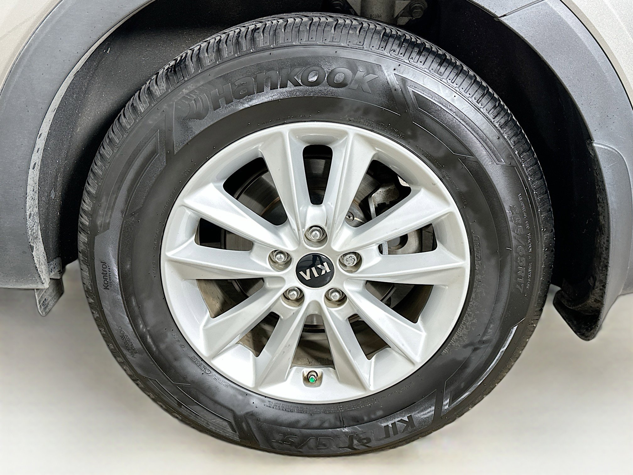 Used 2019 Kia Sorento LX w/ LX V6 Convenience Package image 11