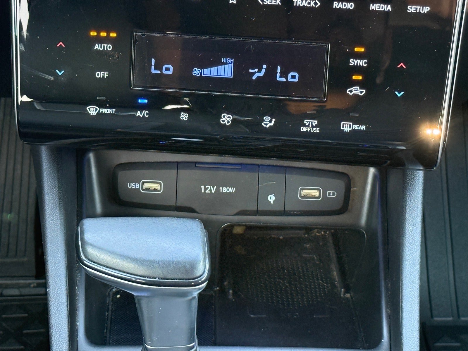 Used 2023 Hyundai Santa Cruz Limited AWD/4WD image 25