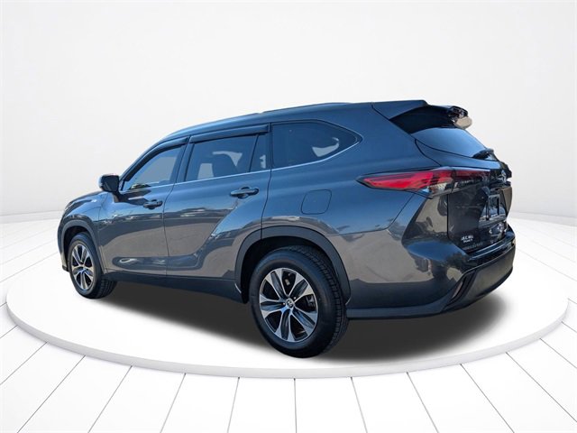 Used 2022 Toyota Highlander XLE image 5