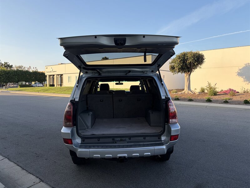 Used 2004 Toyota 4Runner SR5 image 6